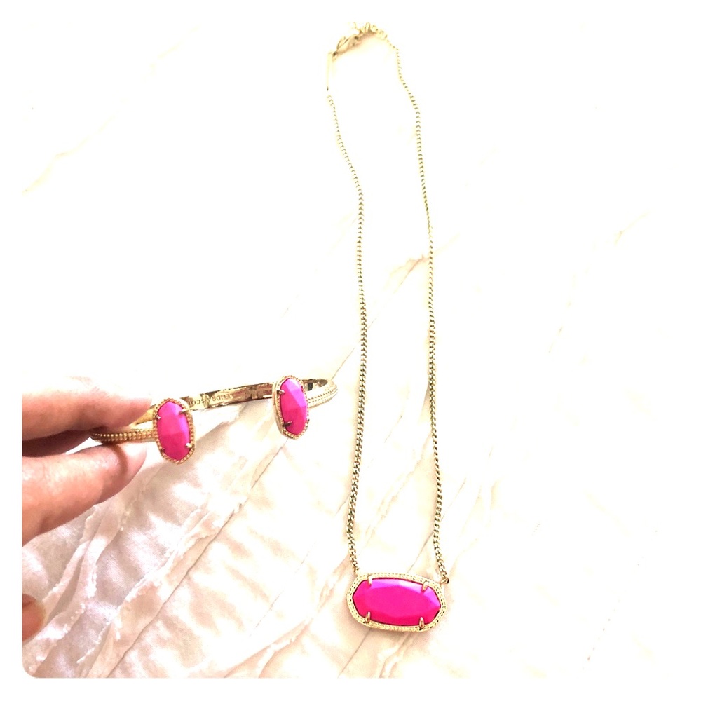 Kendra Scott Pink Necklace and Bracelet Set